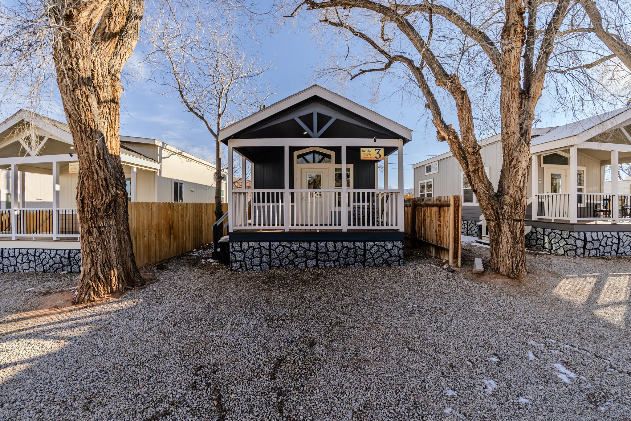 Desert Nights in Moab: Choosing Tiny Homes Over Hotels