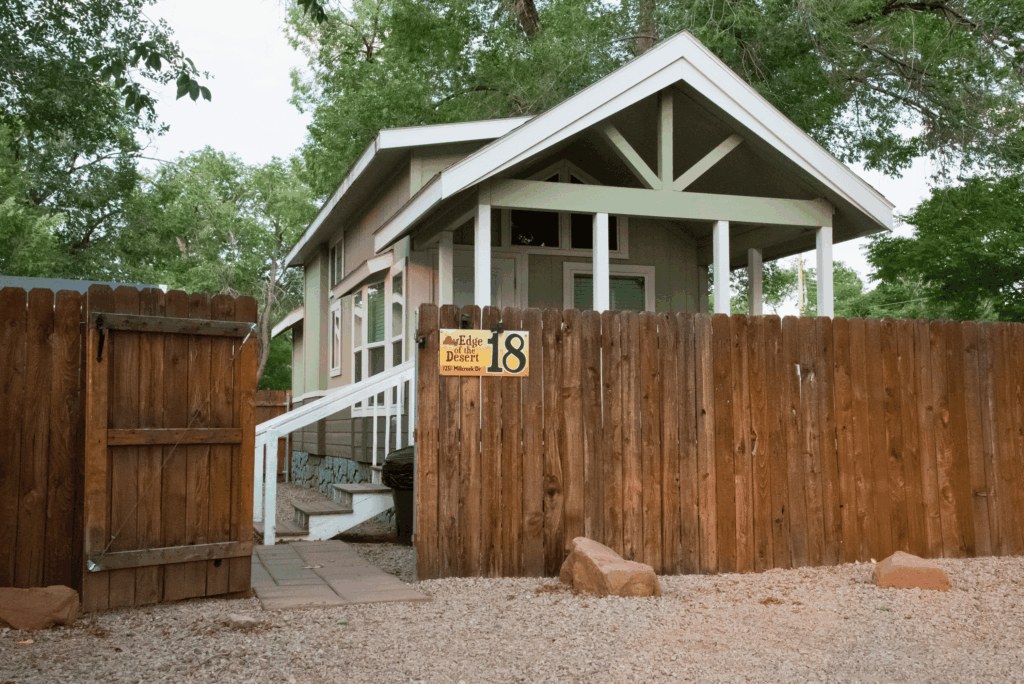 Choosing Moab Tiny Homes for a Dog-Friendly Desert Escape