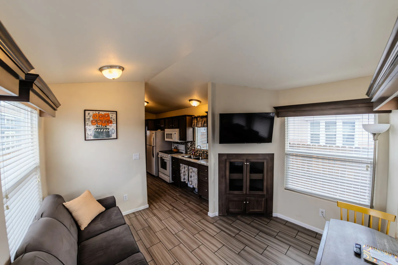 Desert Family Retreats in Moab Tiny Homes: Room to Breathe